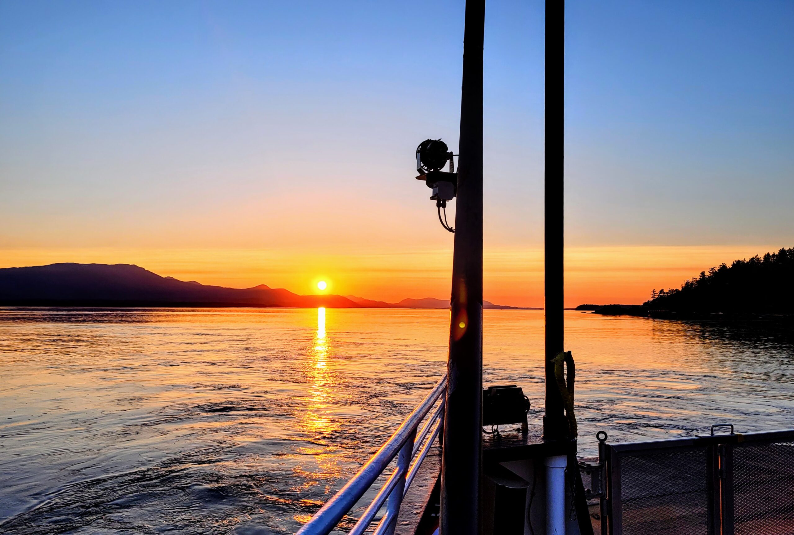 Sunset ferry ride from Salt Spring Island to Crofton, British Columbia (Canada)