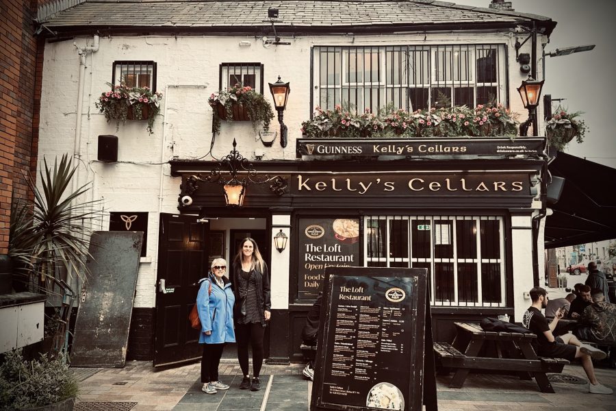 Belfast's Oldest Pub from 1720 Kelly's Cellar
